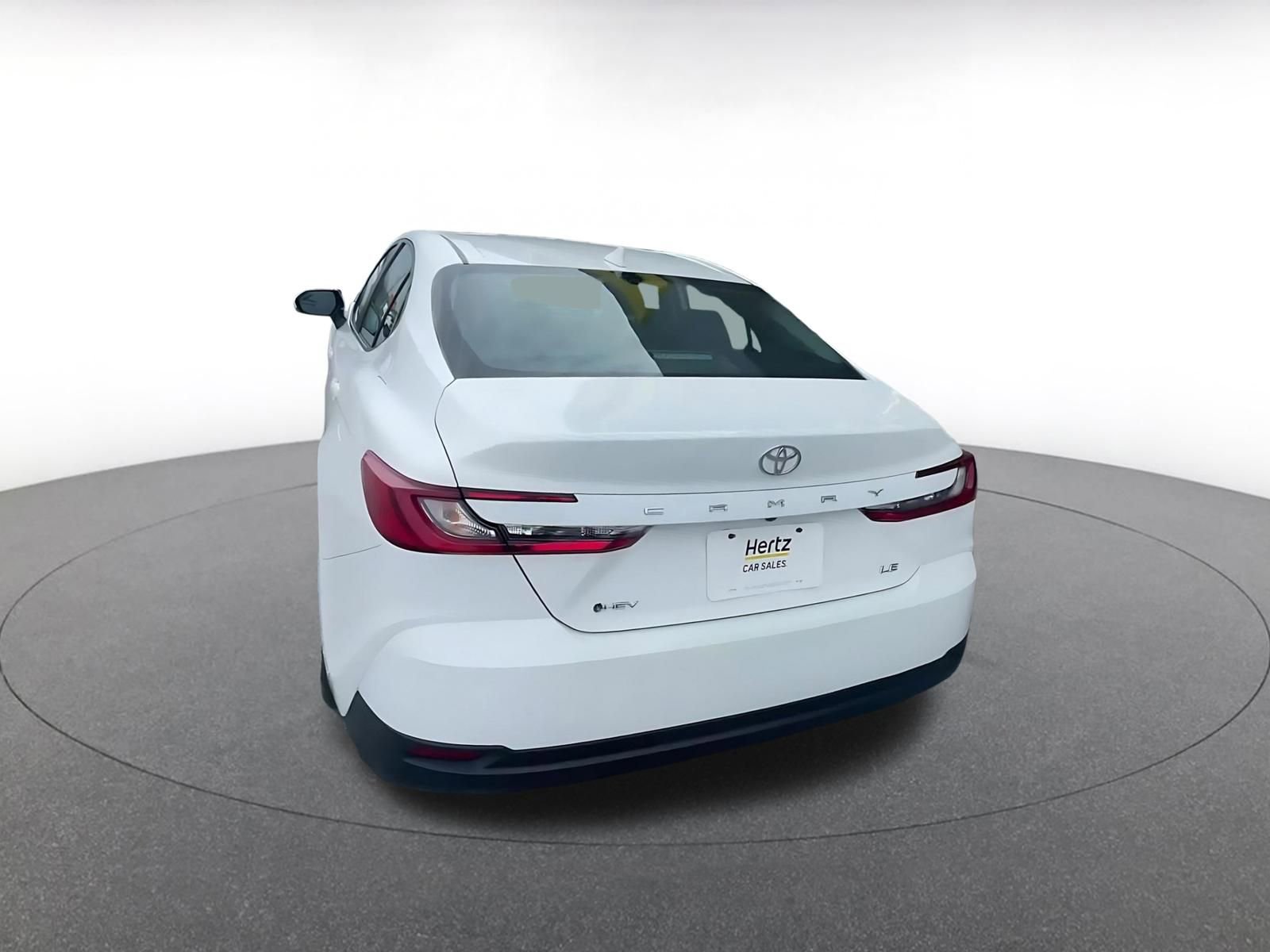 Used 2025 Toyota Camry LE image 11