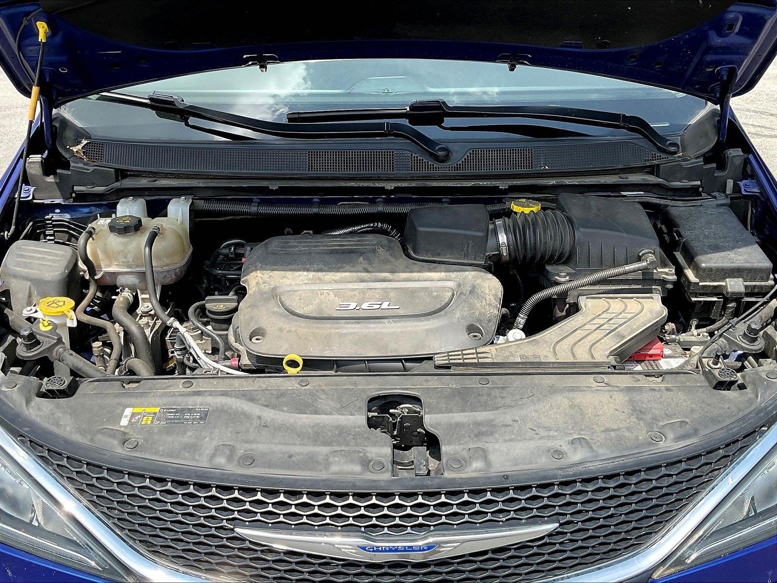 Used 2019 Chrysler Pacifica Touring Plus FWD image 30