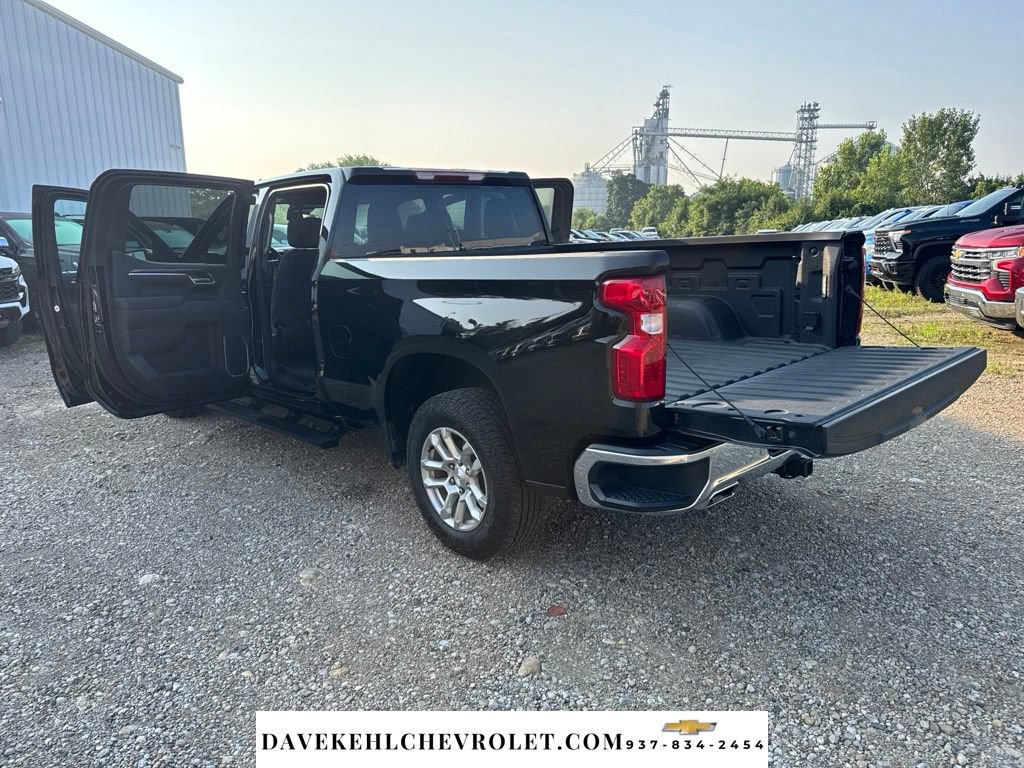 Used 2025 Chevrolet Silverado 1500 LT AWD/4WD image 26
