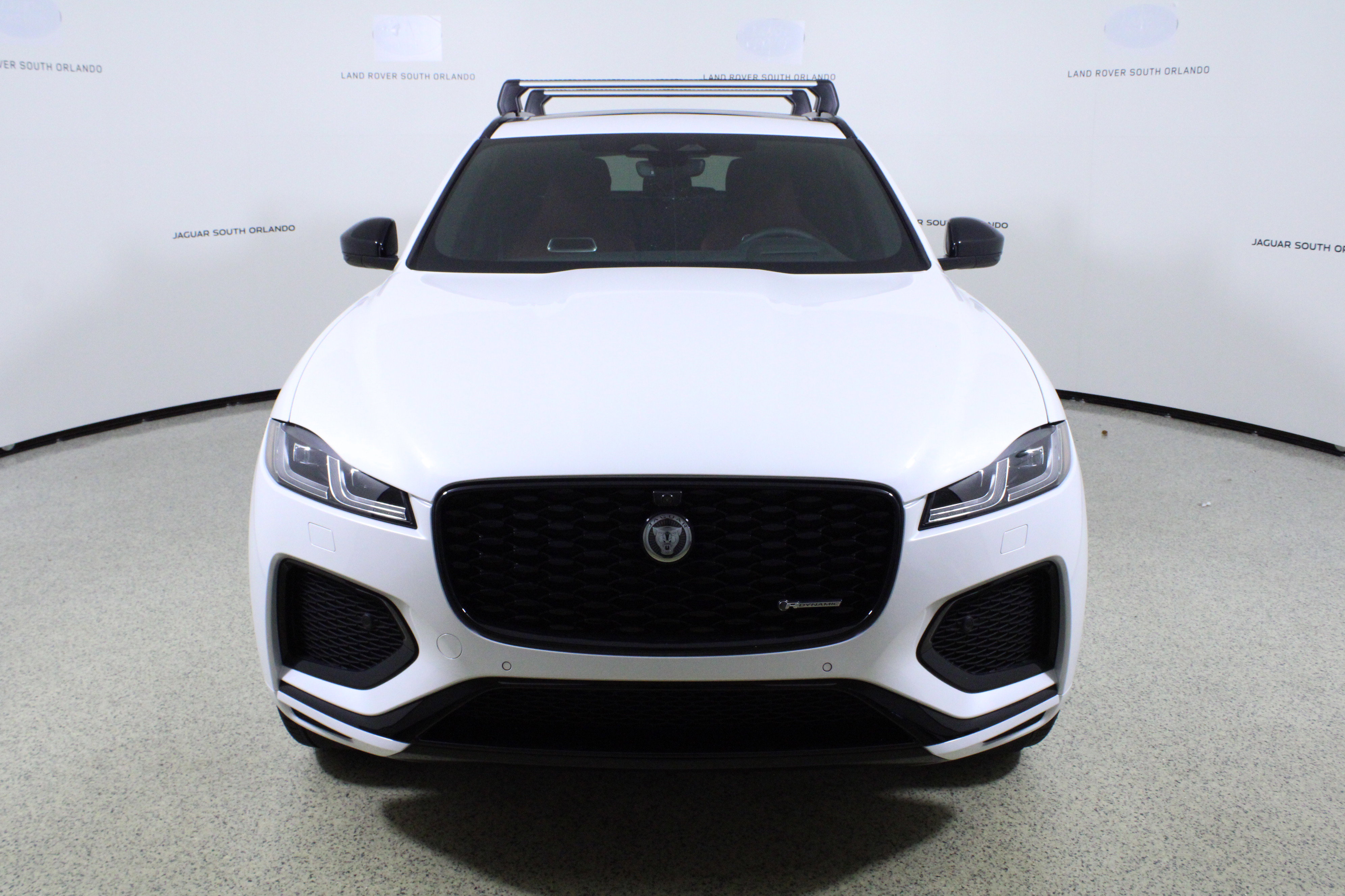 New 2025 Jaguar F-PACE R-Dynamic S image 2