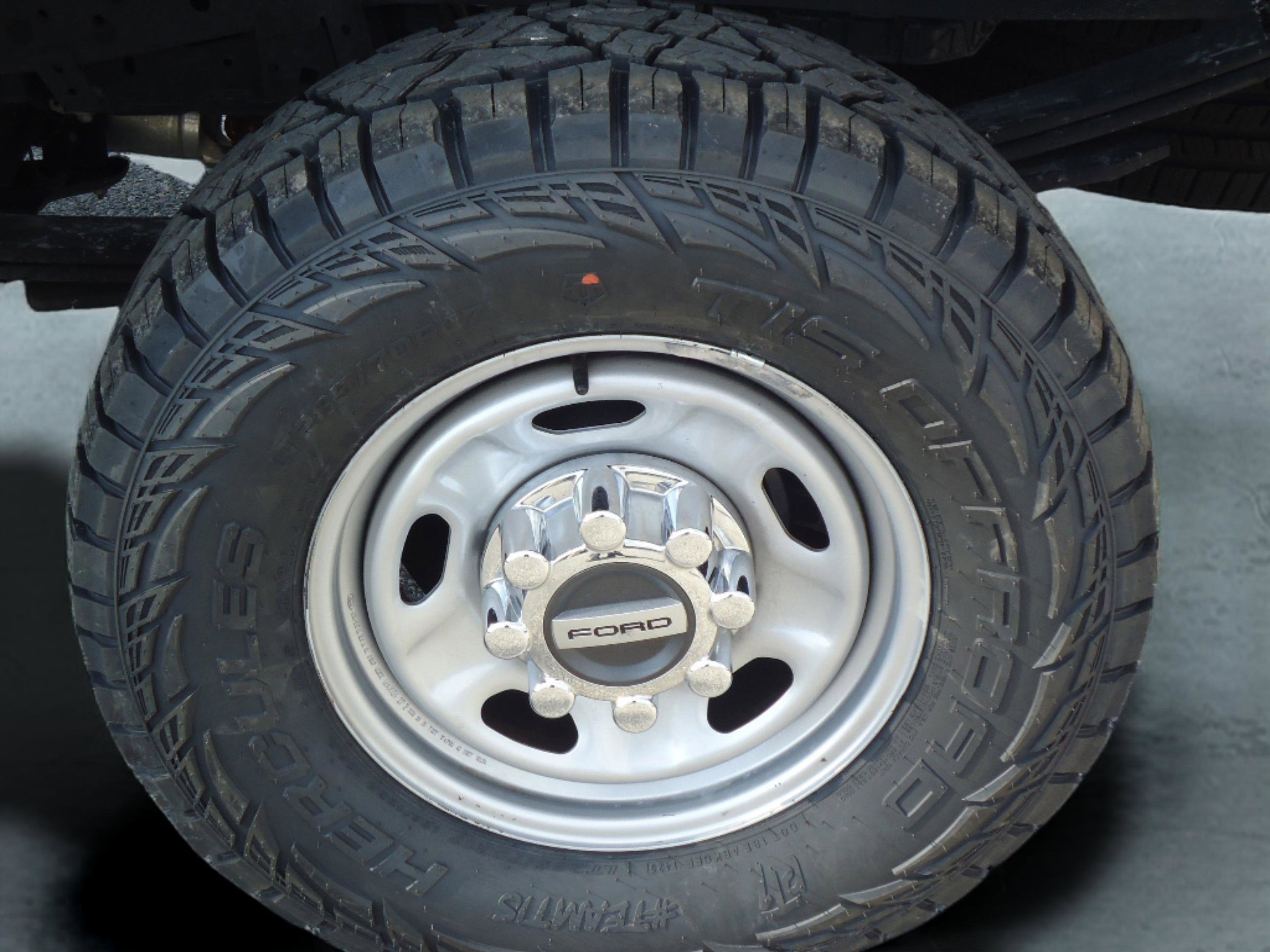 Used 2023 Ford F250 XL w/ XL Off-Road Package image 9