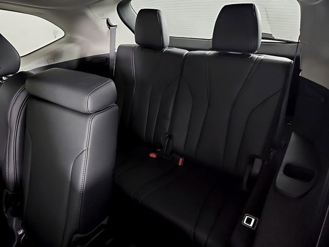 Used 2024 Acura MDX FWD image 10