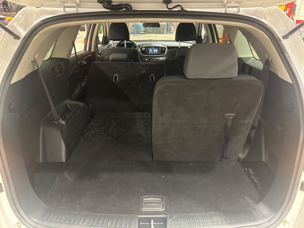 Used 2020 Kia Sorento LX FWD image 8