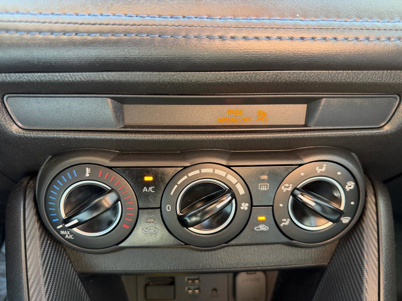 Used 2019 Toyota Yaris LE image 24