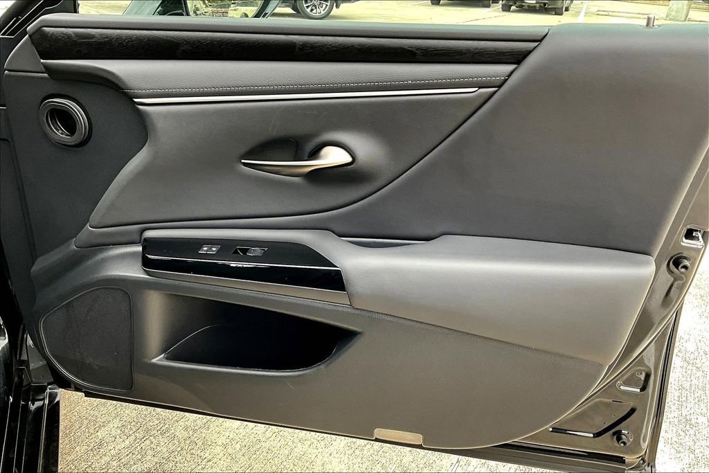 Used 2024 Lexus ES 350 w/ Premium Package image 25