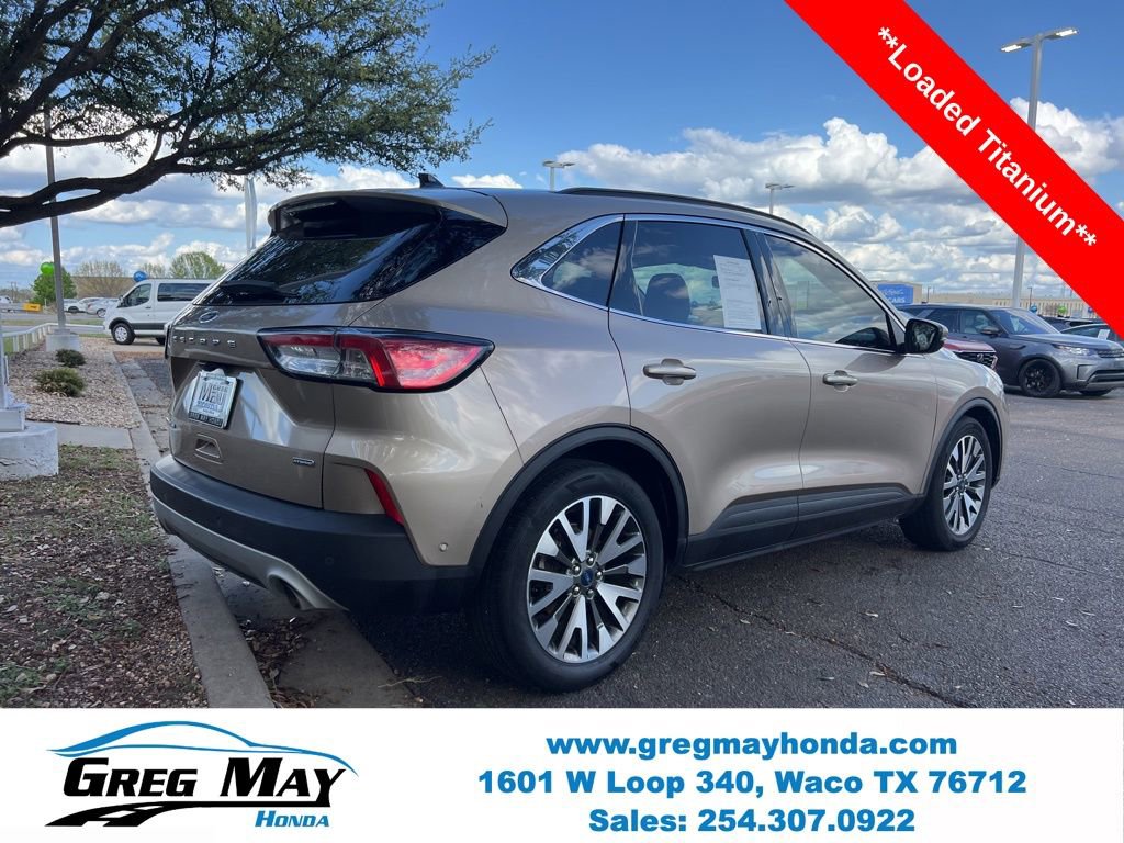 Used 2020 Ford Escape Titanium image 7