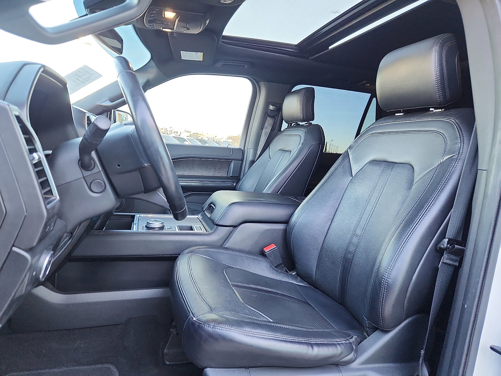 Used 2019 Ford Expedition Limited w/ Equipment Group 301A image 13