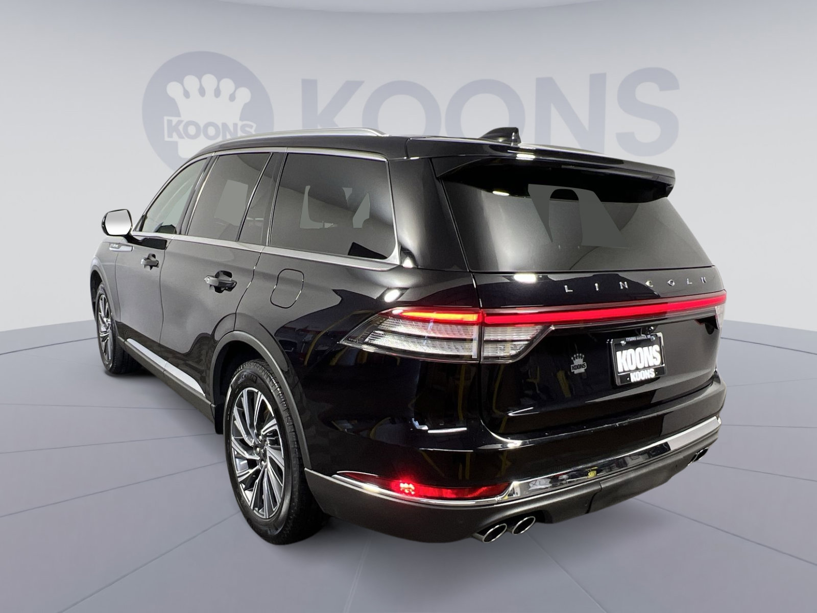 Used 2025 Lincoln Aviator AWD image 8