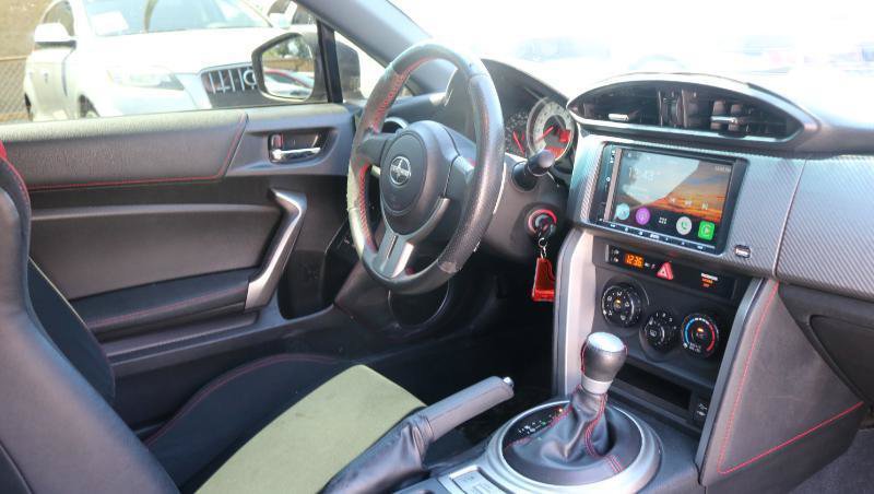 Used 2015 Scion FR-S RWD image 18
