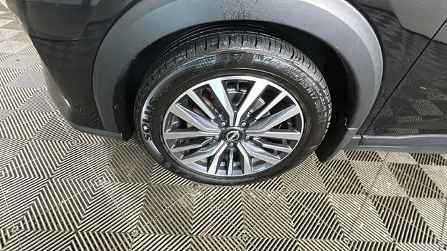 Used 2023 Nissan Kicks SV FWD image 9