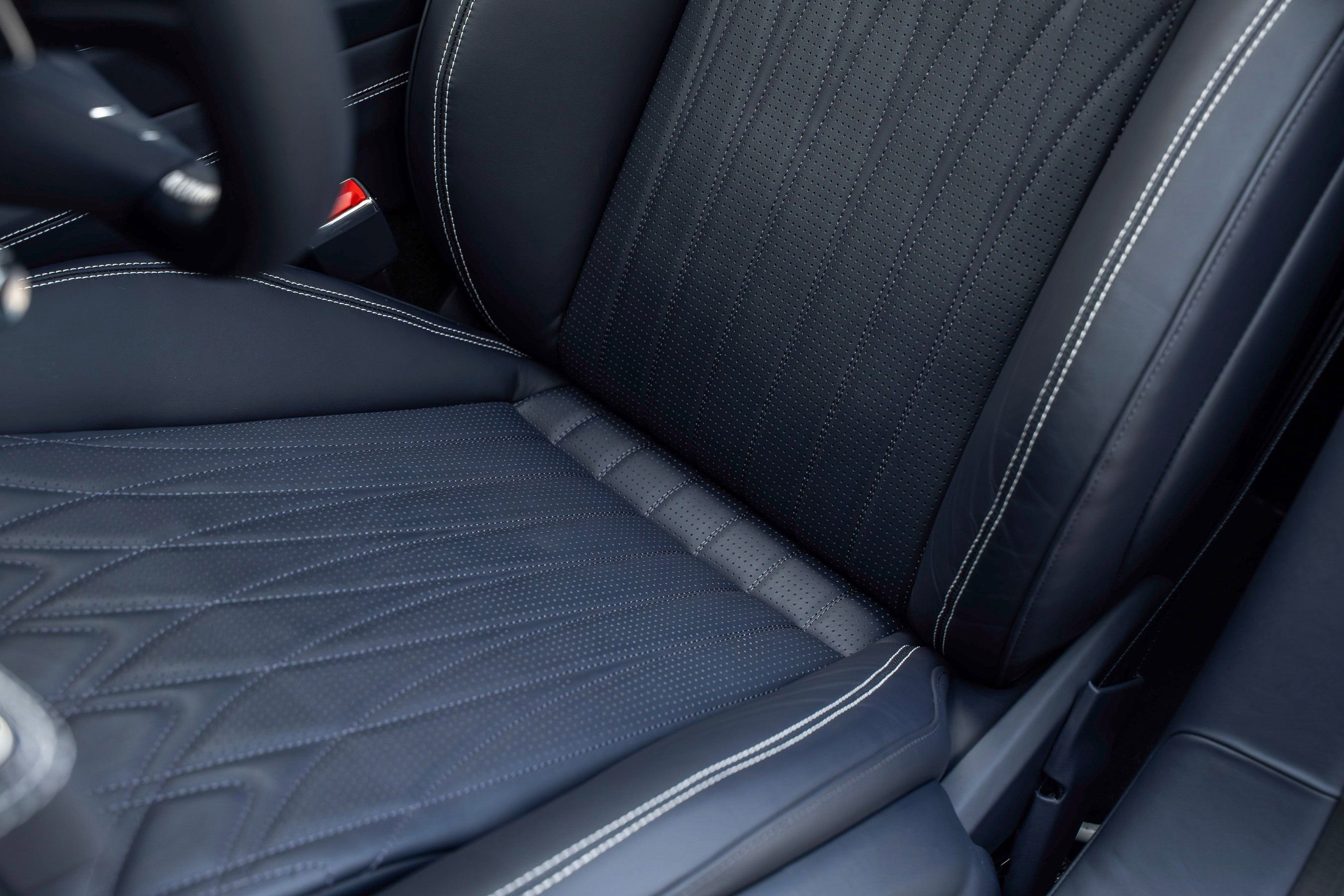 Used 2026 Bentley Flying Spur Azure image 24