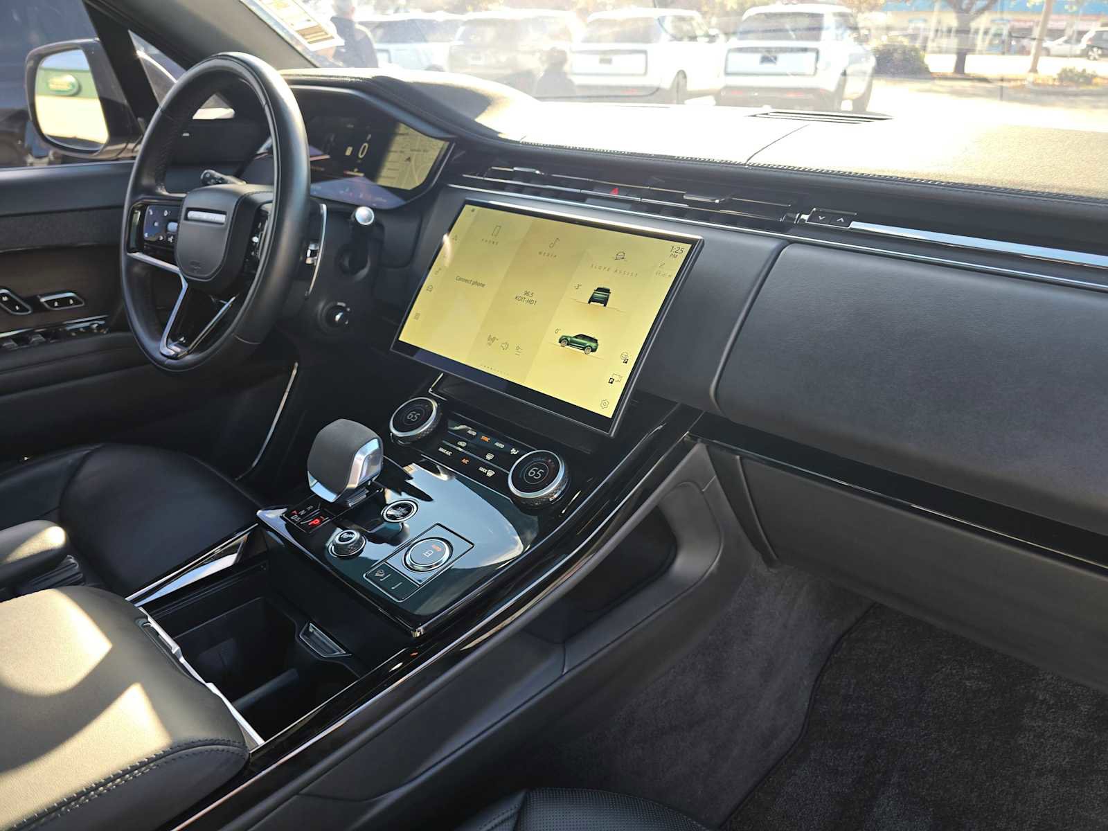 Used 2023 Land Rover Range Rover Sport SE Dynamic image 12