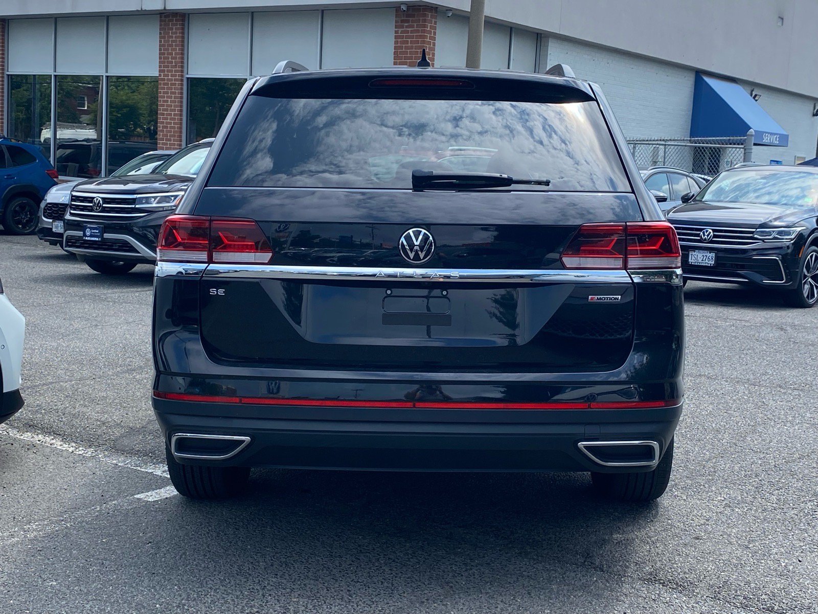 Used 2022 Volkswagen Atlas SE AWD/4WD image 3