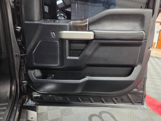 Used 2020 Ford F250 Lariat w/ Chrome Package AWD/4WD image 49