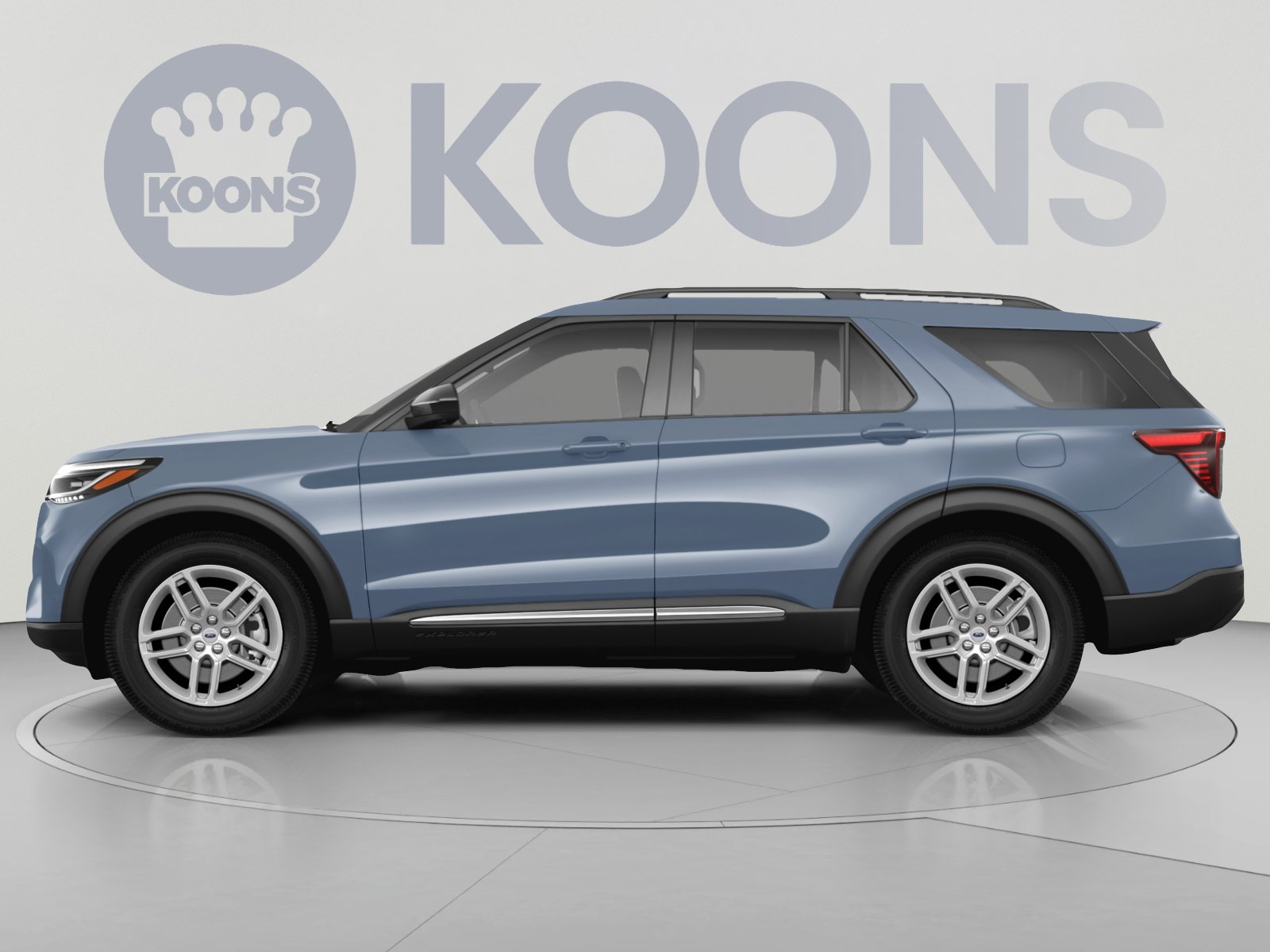 Used 2026 Ford Explorer Active AWD/4WD image 2