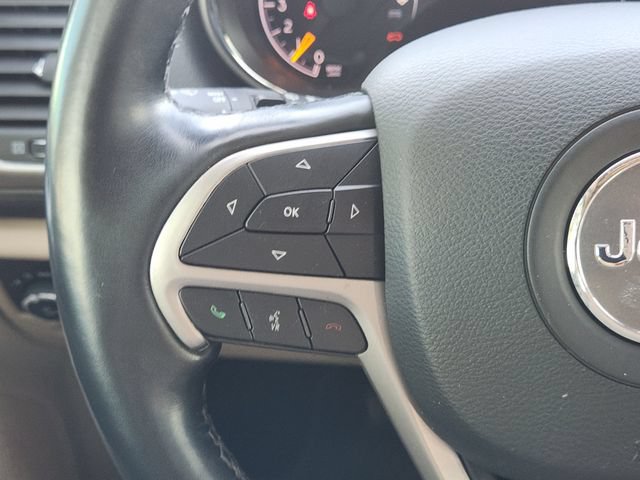 Used 2022 Jeep Grand Cherokee Laredo E w/ Security & Convenience Group AWD/4WD image 35