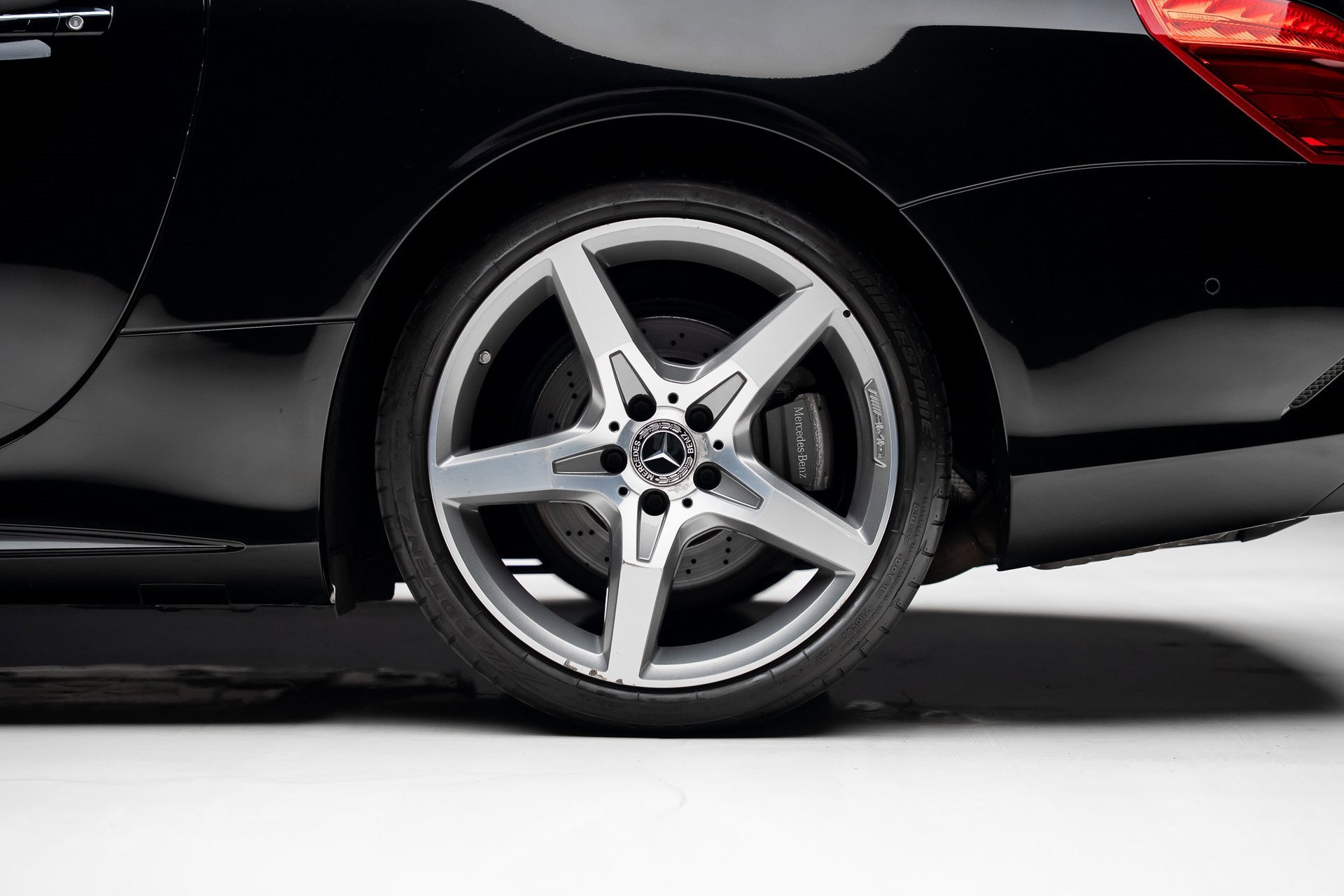 Used 2019 Mercedes-Benz SL 550 image 24