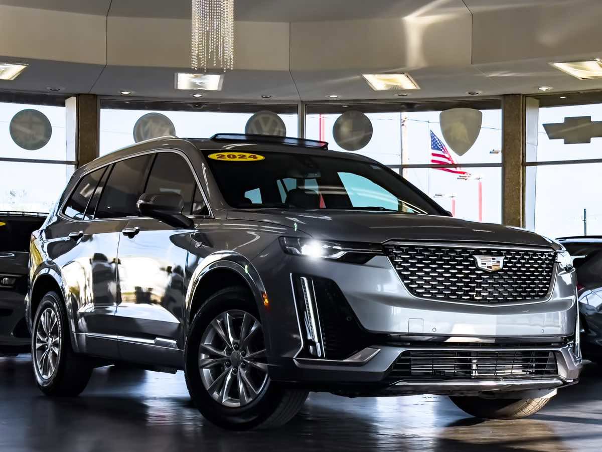 Used 2024 Cadillac XT6 Luxury