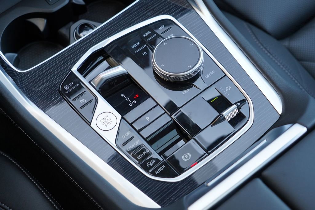 New 2027 BMW X6 xDrive40i AWD/4WD image 17