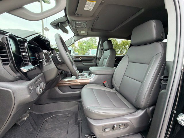 New 2026 Chevrolet Silverado 1500 RST w/ RST All Star Premium Package AWD/4WD image 12