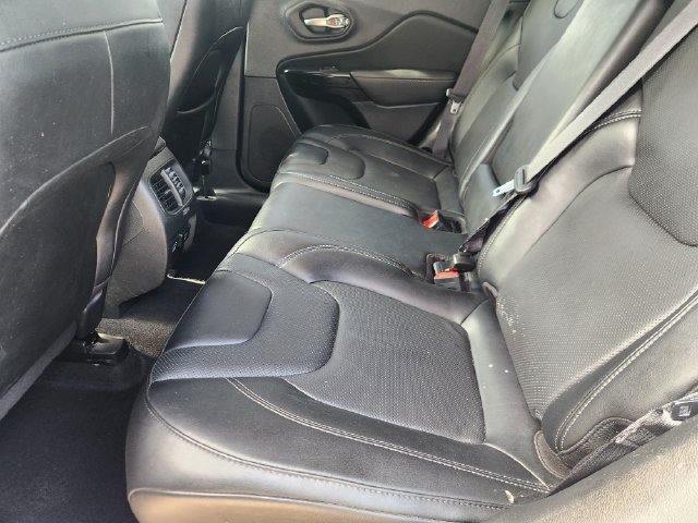 Used 2023 Jeep Cherokee Altitude Lux AWD/4WD image 30