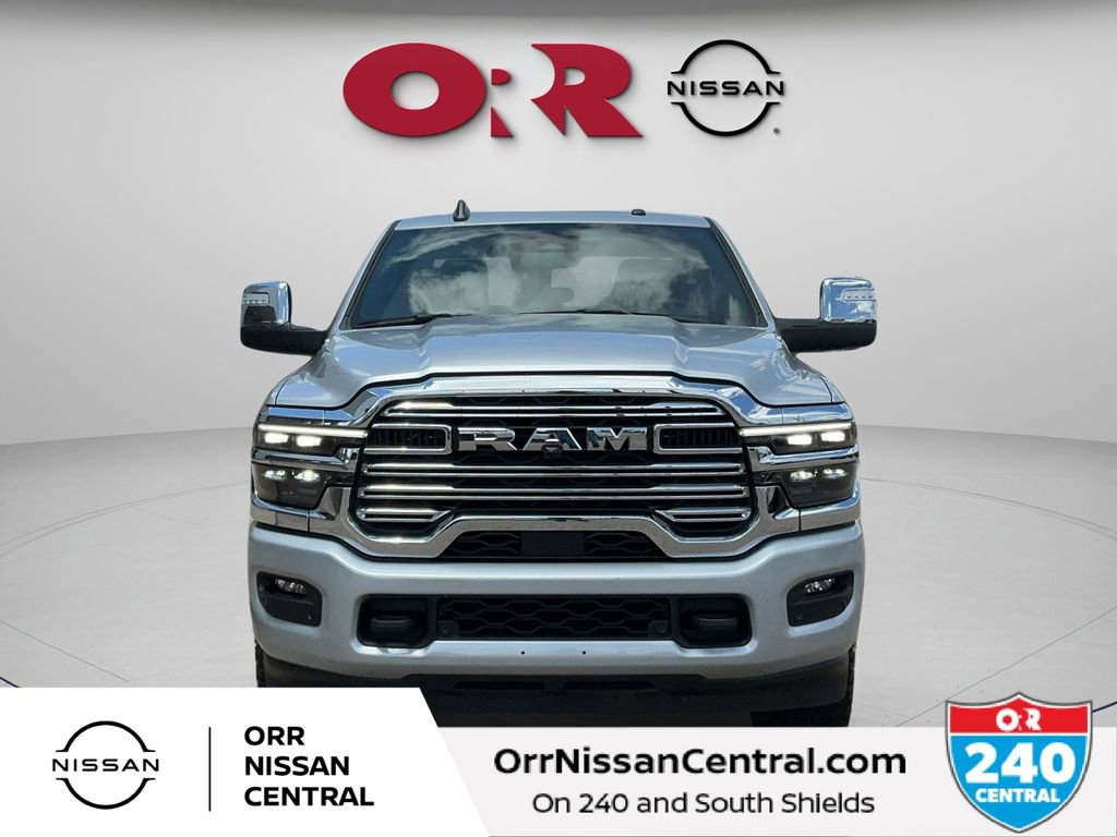 Used 2026 RAM 2500 Laramie AWD/4WD image 2