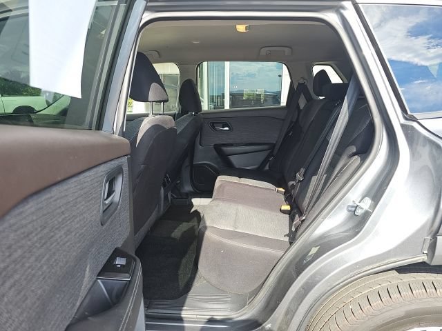 Used 2023 Nissan Rogue SV AWD/4WD image 8