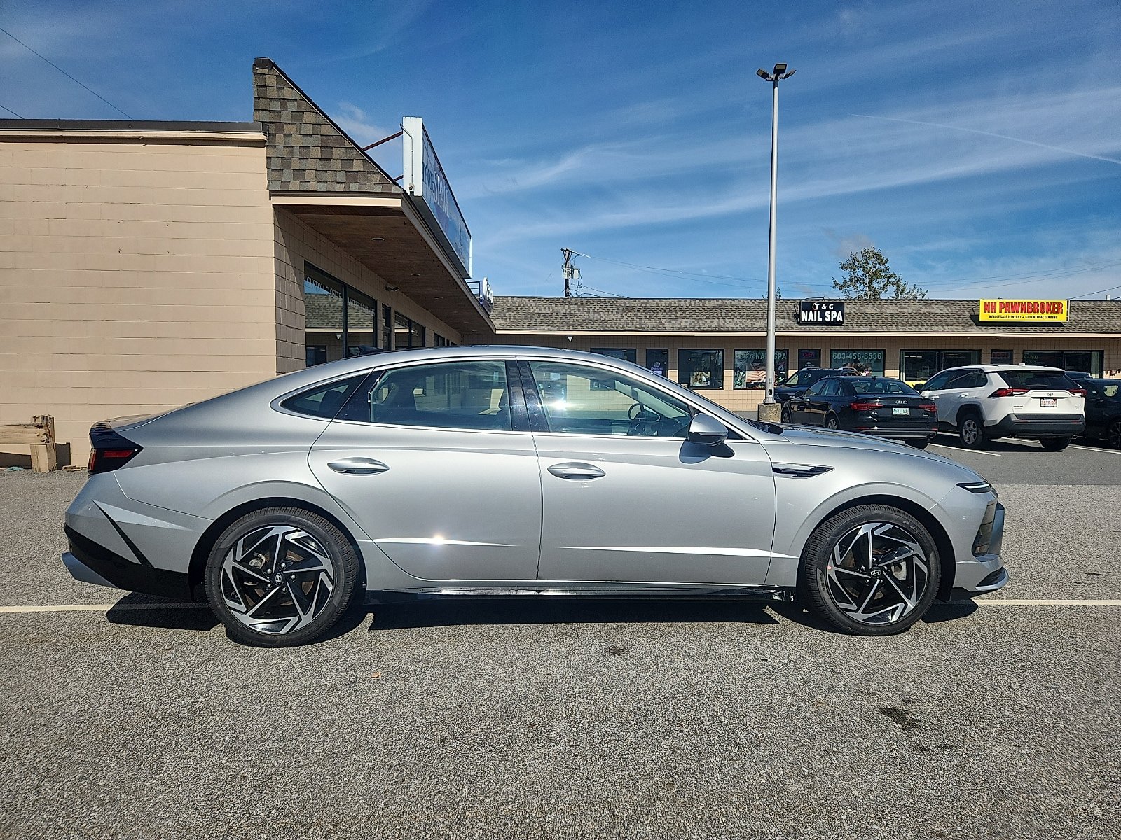Certified 2025 Hyundai Sonata SEL FWD image 3