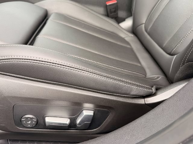 Used 2023 BMW M340i xDrive AWD/4WD image 4