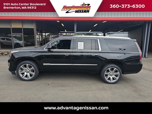 Used 2017 Cadillac Escalade ESV Premium Luxury AWD/4WD image 2
