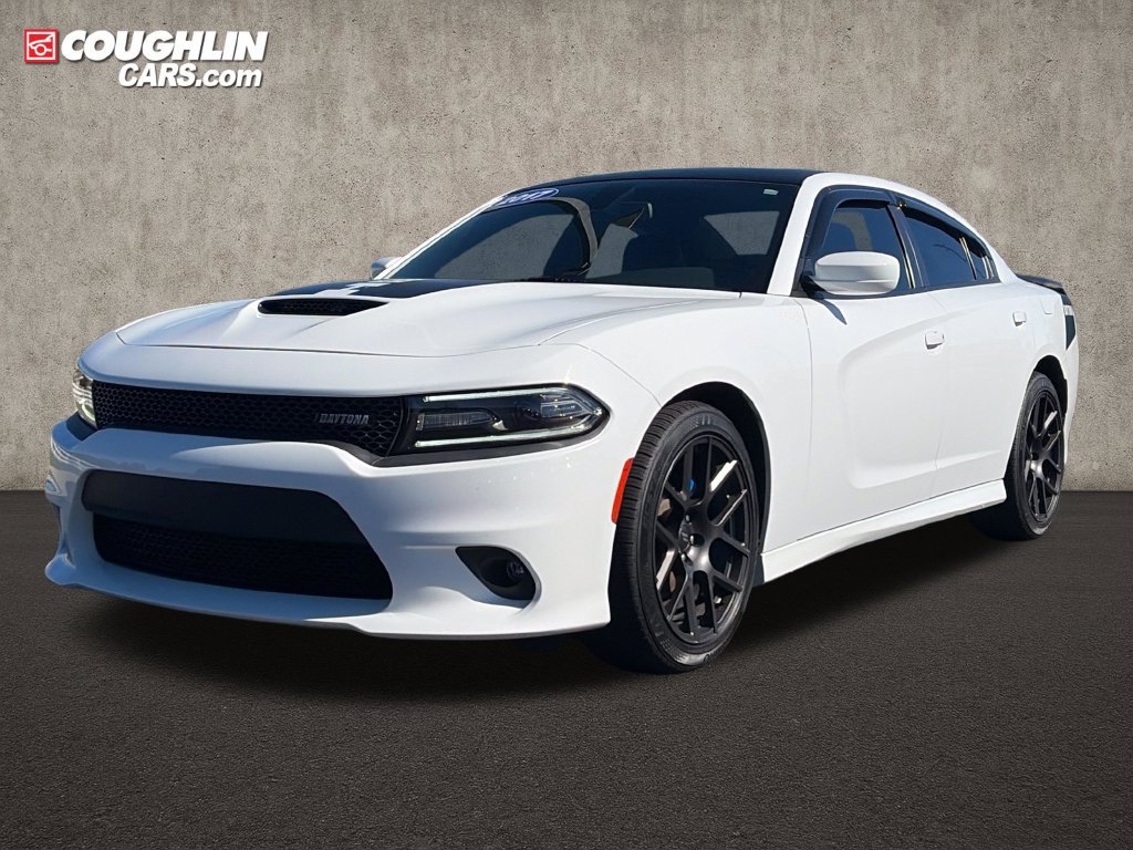 Used 2017 Dodge Charger R/T RWD image 3
