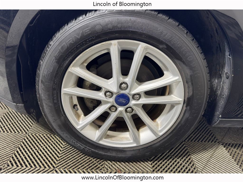 Used 2018 Ford Focus SE w/ Cold Weather Package image 10