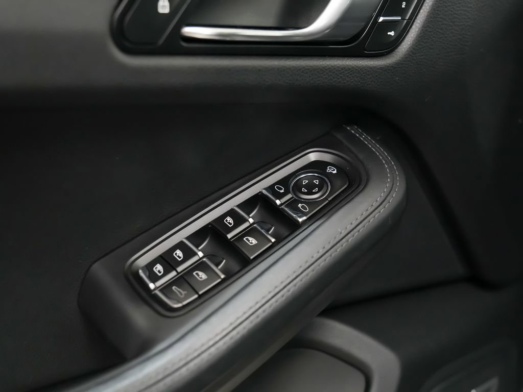 Certified 2023 Porsche Macan GTS AWD/4WD image 23