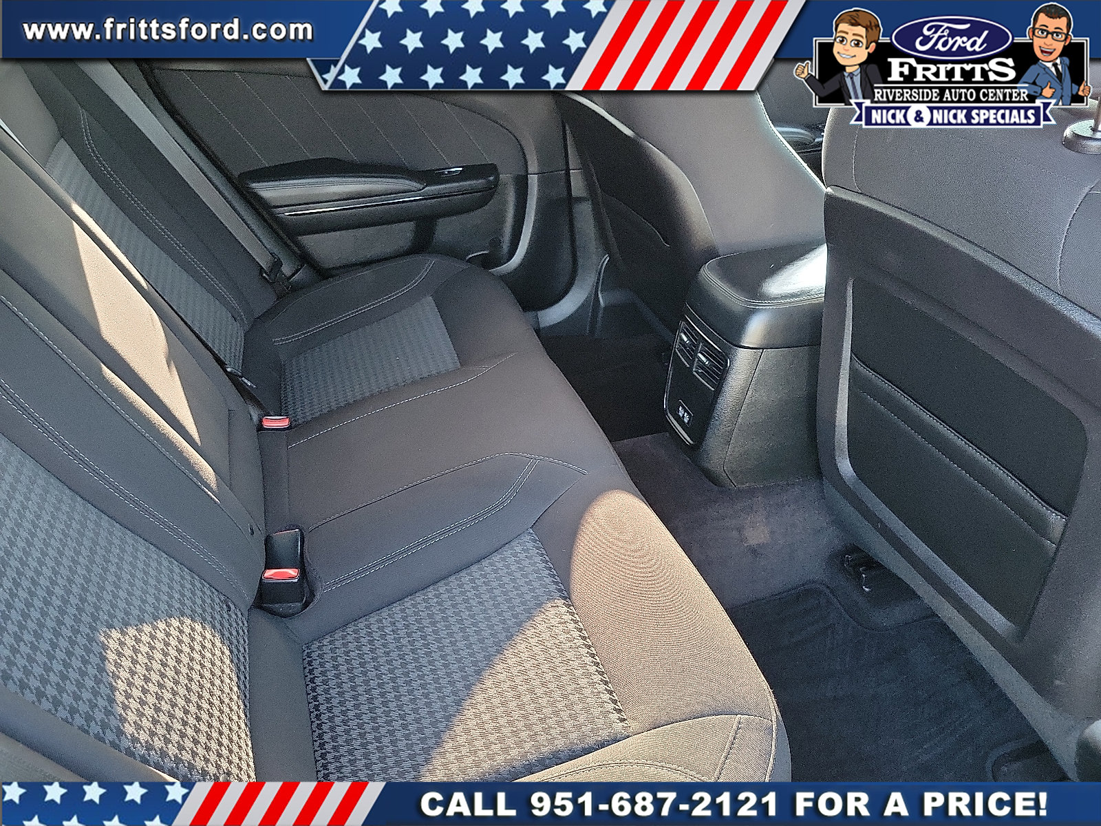 Used 2018 Dodge Charger SXT Plus w/ Blacktop Package RWD image 16