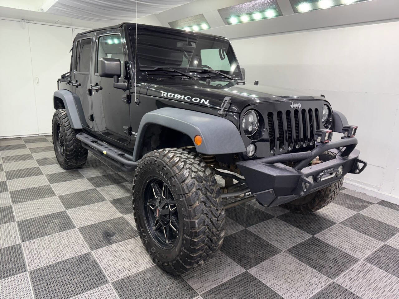 Used 2016 Jeep Wrangler Unlimited Rubicon w/ Max Tow Package image 1