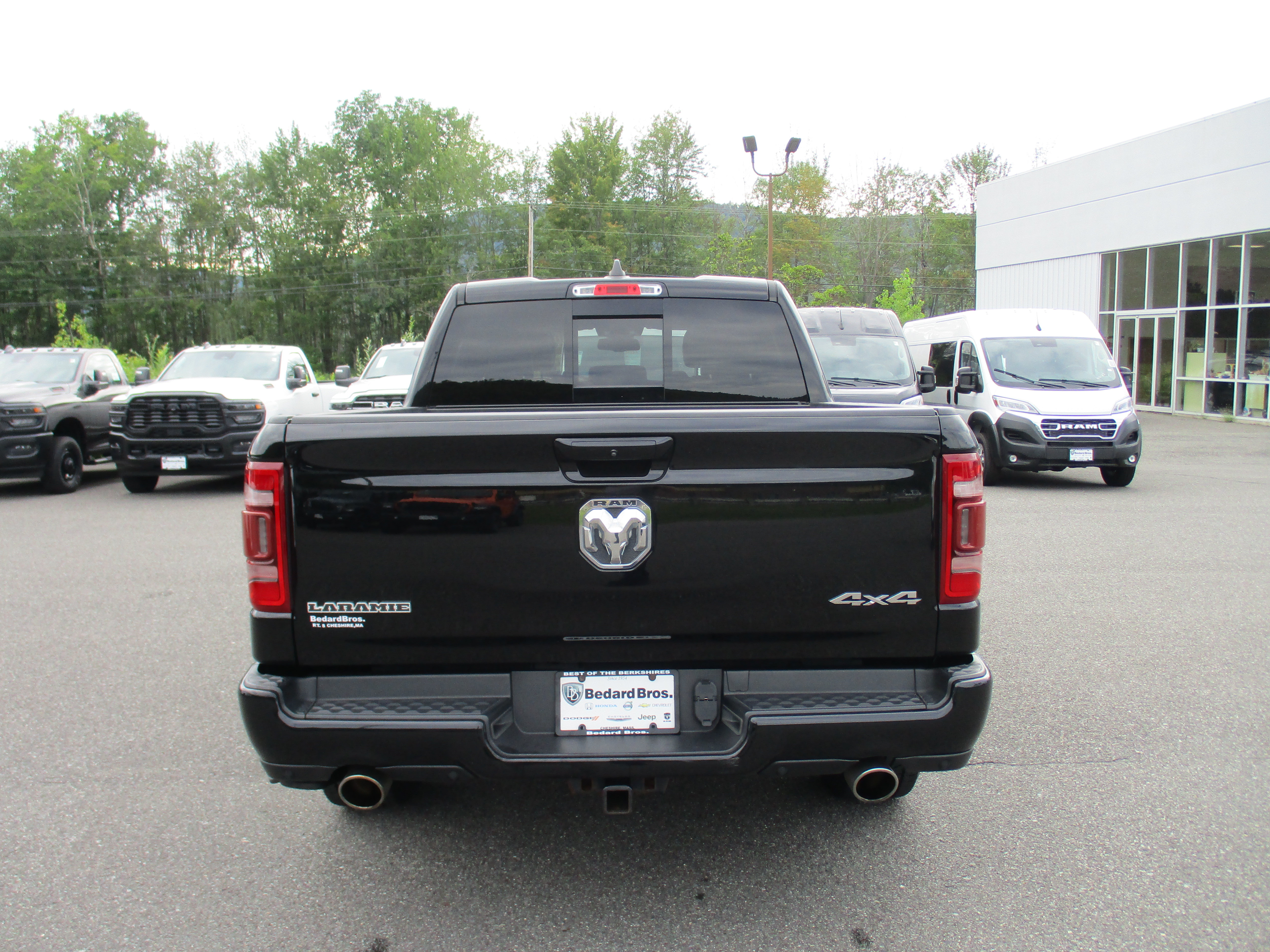 Used 2020 RAM 1500 Laramie AWD/4WD image 6