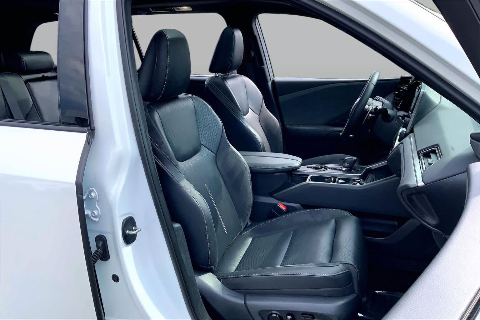 Certified 2025 Lexus TX 350 AWD w/ Technology Package image 9