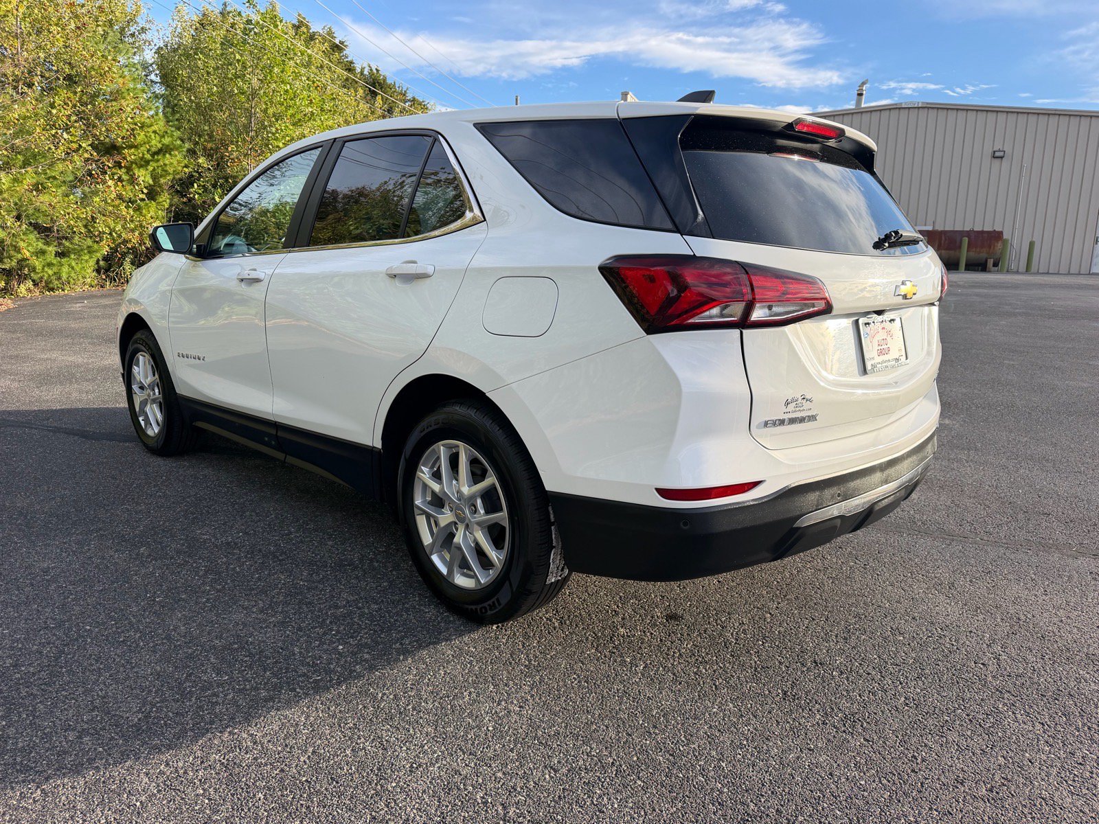 Used 2024 Chevrolet Equinox LT AWD/4WD image 9