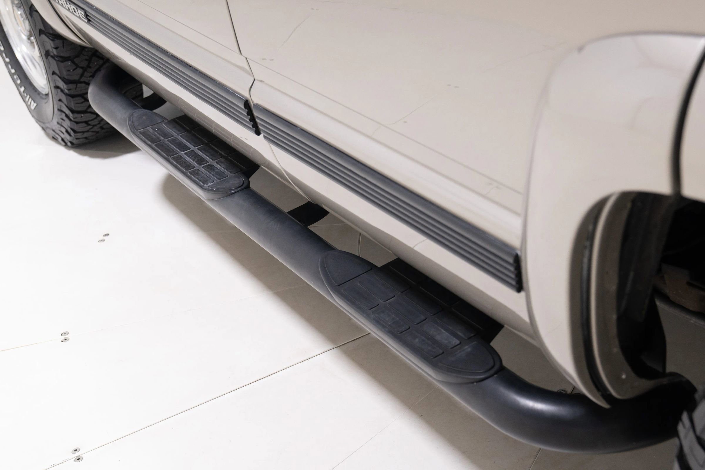 Used 2000 Chevrolet Tahoe Z71 w/ Comfort & Security Pkg AWD/4WD image 84