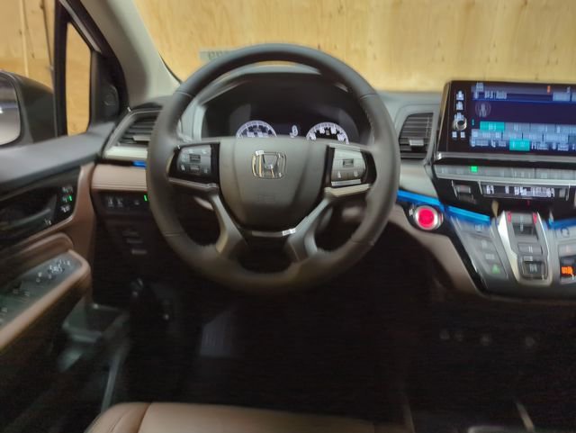New 2026 Honda Odyssey Touring image 14