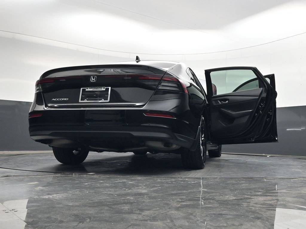 Certified 2025 Honda Accord SE image 38