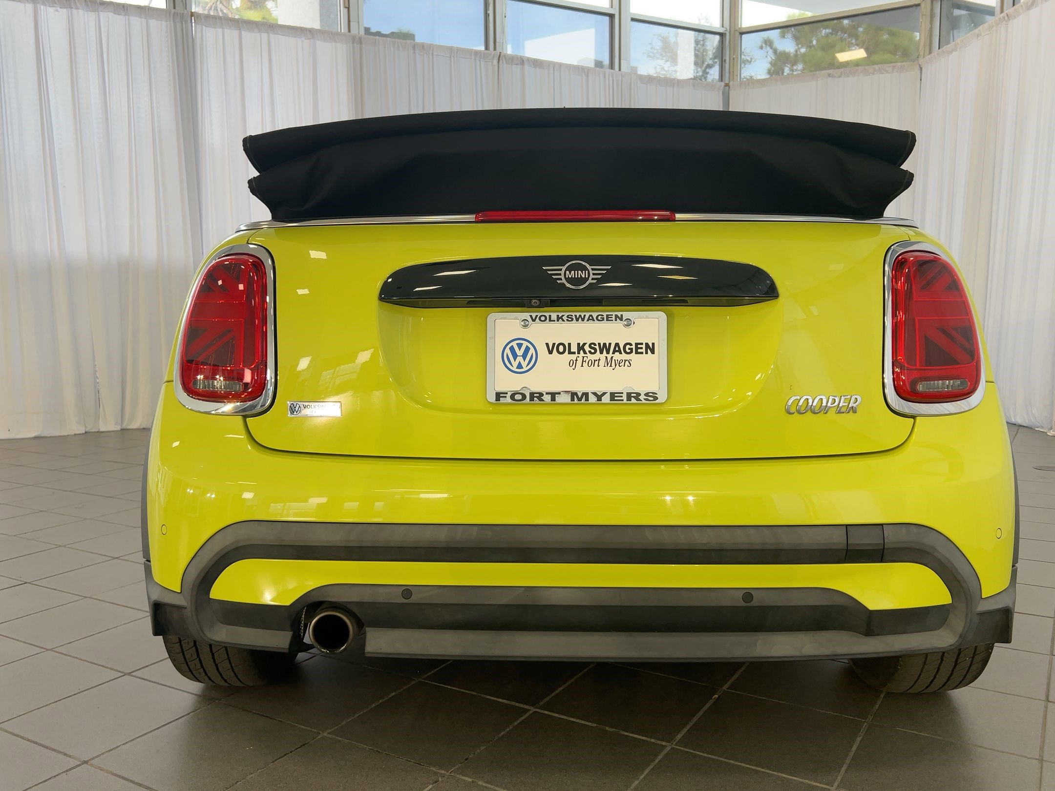 Used 2022 MINI Cooper Convertible image 10