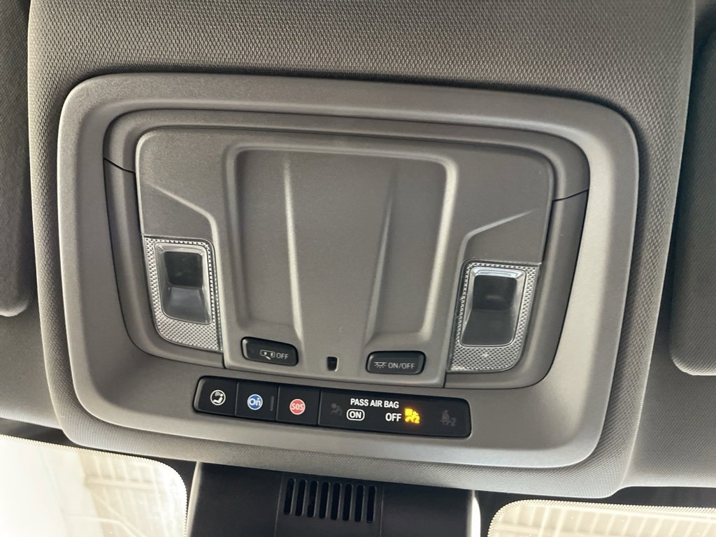 Used 2022 Chevrolet Silverado 1500 Custom image 49