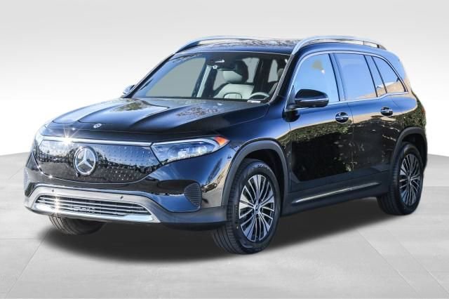 New 2025 Mercedes-Benz EQB 300 4MATIC image 3