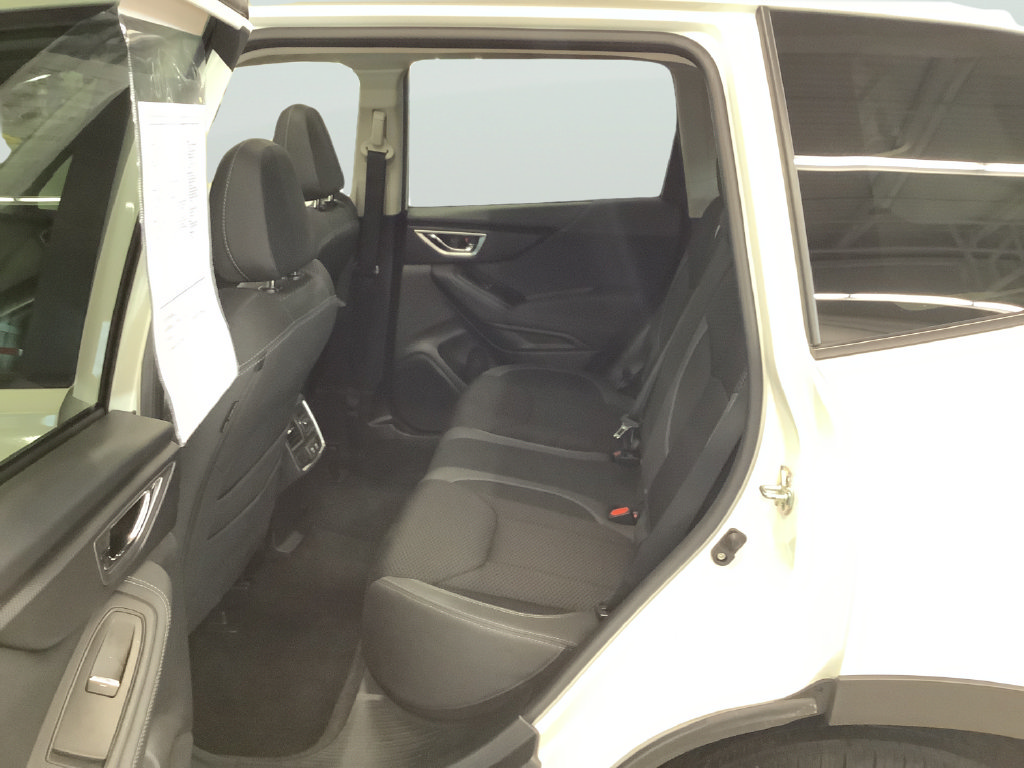 Used 2020 Subaru Forester Premium AWD/4WD image 18