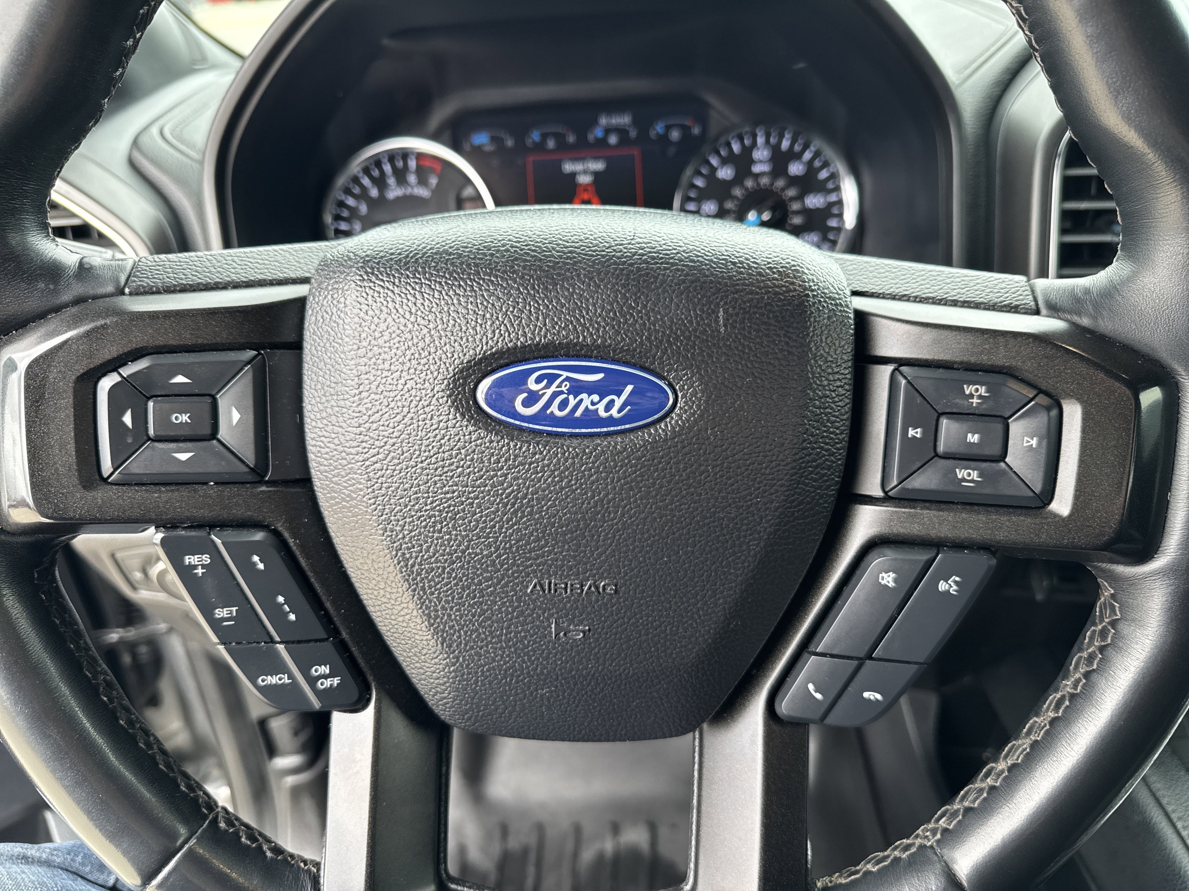 Used 2021 Ford Expedition Max Limited image 14