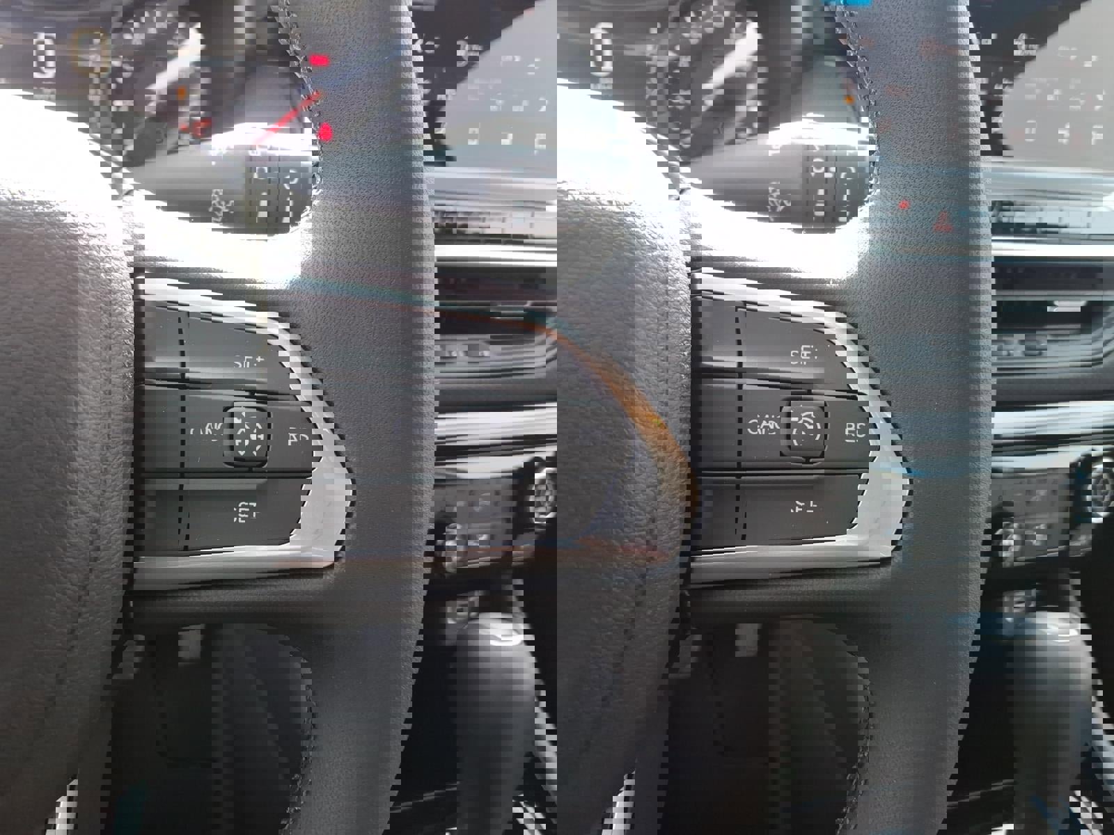 New 2026 Jeep Compass Latitude image 14