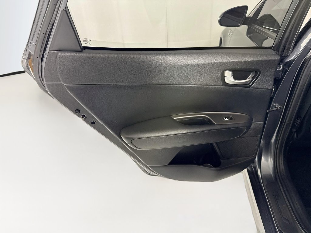 Used 2019 Kia Optima LX FWD image 26
