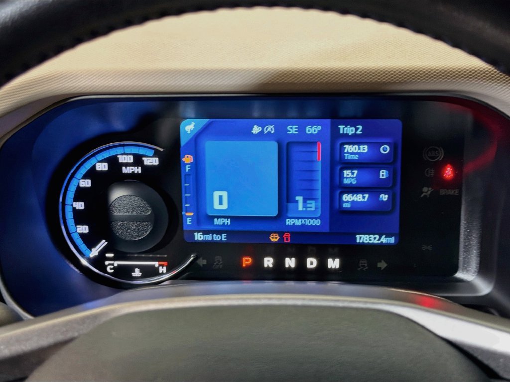 Used 2023 Ford Bronco Wildtrak AWD/4WD image 14
