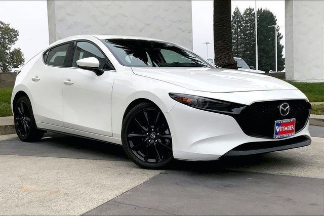 Used 2019 MAZDA MAZDA3 Hatchback w/ Premium Package image 2